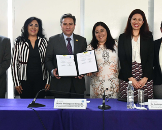 Firman IECM convenio de colaboración con APAC