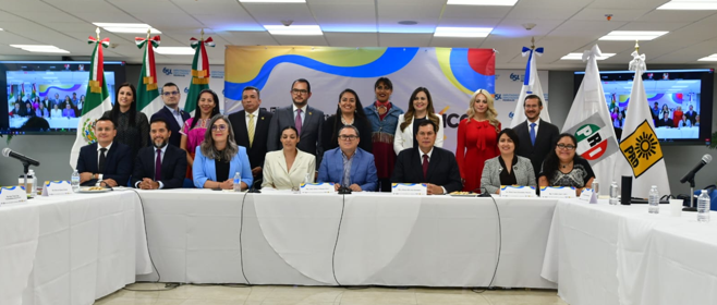 Aportan institutos electorales relevantes innovaciones a la vida democrática y afrontan importantes retos, coinciden la consejera Carolina del Ángel y el consejero Mauricio Huesca