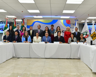Aportan institutos electorales relevantes innovaciones a la vida democrática y afrontan importantes retos, coinciden la consejera Carolina del Ángel y el consejero Mauricio Huesca