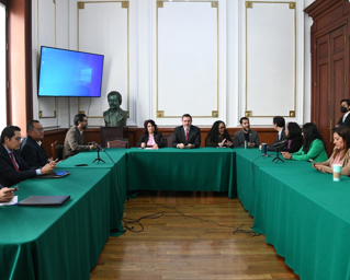 En el Congreso local se reunieron la JUCOPO y el IECM