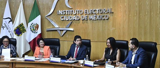 Aprueba IECM criterios para el reparto de lugares de uso común para colocación de propaganda