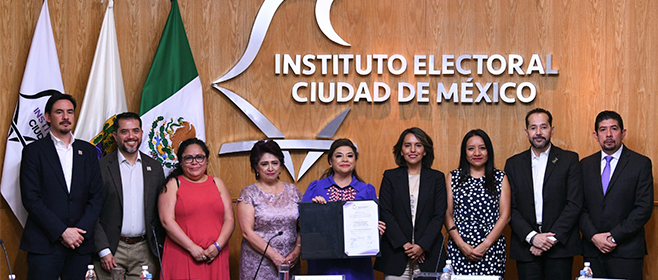 Entrega IECM constancia de mayoría a Jefa de Gobierno electa