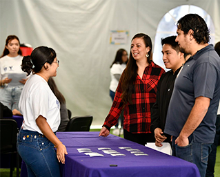 Invita IECM a jóvenes a realizar su servicio social en el Programa “Educación para la vida en democracia”