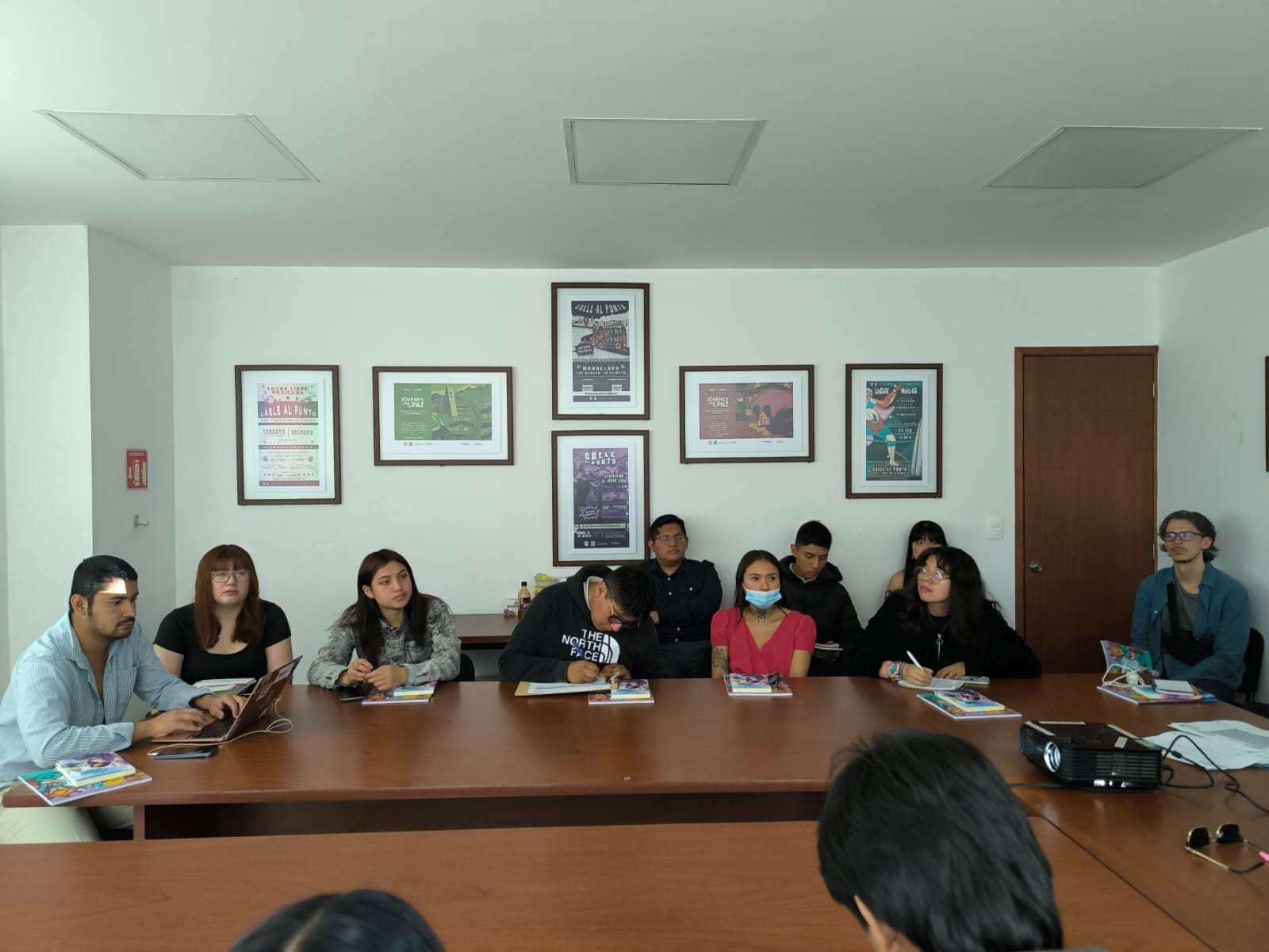 Juventudes de la Ciudad de México exploran  herramientas de la democracia participativa