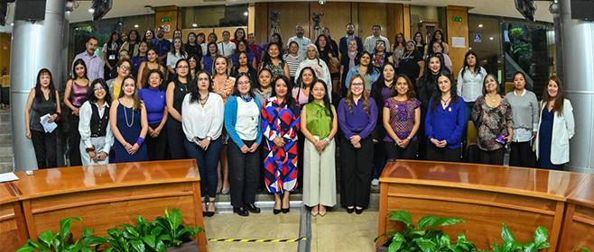 Analizan desafíos y oportunidades de la participación de las mujeres en los espacios públicos y en la toma de decisiones