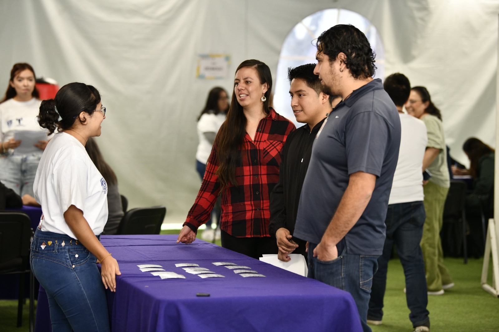 Impulsa IECM taller de haikú para fortalecer la educación cívica entre las juventudes